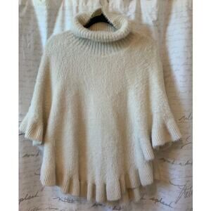 Akemi + Kin Anthropologie Cream Fuzzy Falling Snow Ruffle Turtleneck Poncho OS
